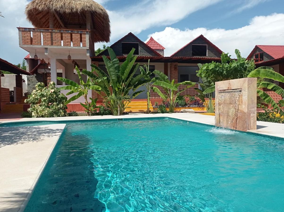 Bungalows Y Cabanas, Las Barracas De La Barra Малукано Экстерьер фото