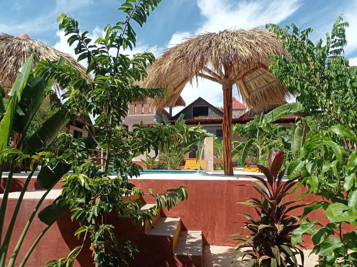 Bungalows Y Cabanas, Las Barracas De La Barra Малукано Экстерьер фото