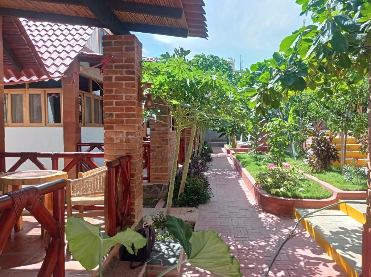 Bungalows Y Cabanas, Las Barracas De La Barra Малукано Экстерьер фото